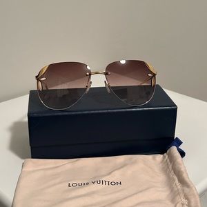 LV Lila Pilot Sunglasses